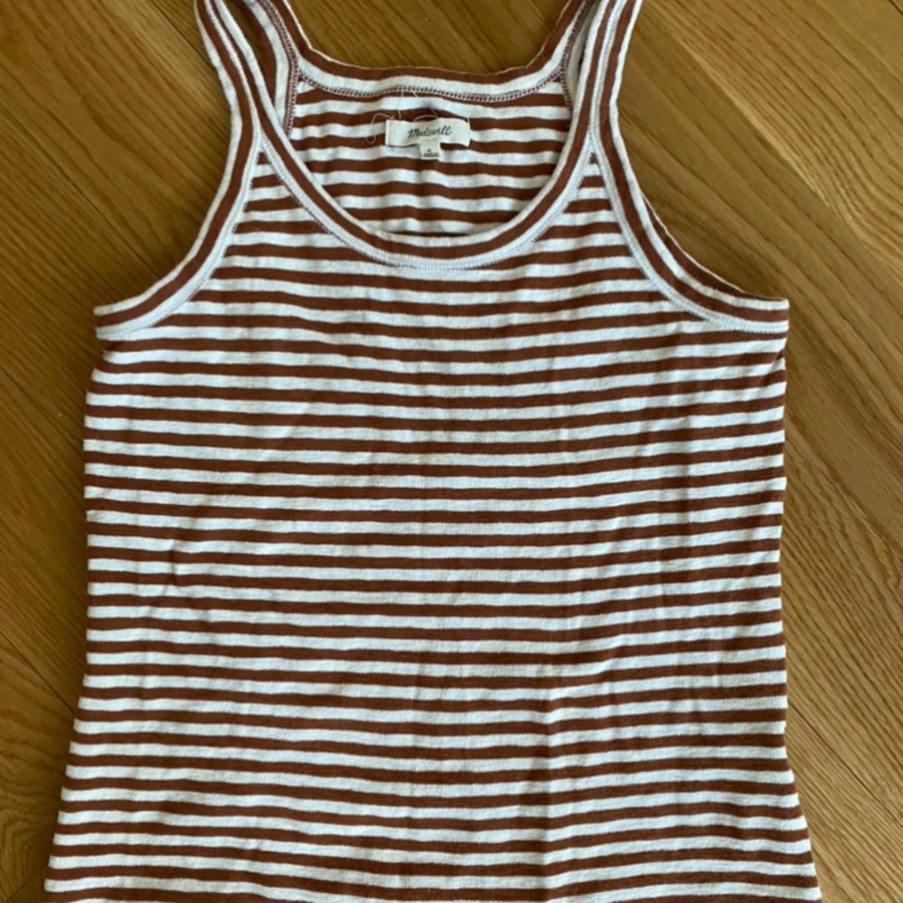 Very cute comfy and stretchy tank top